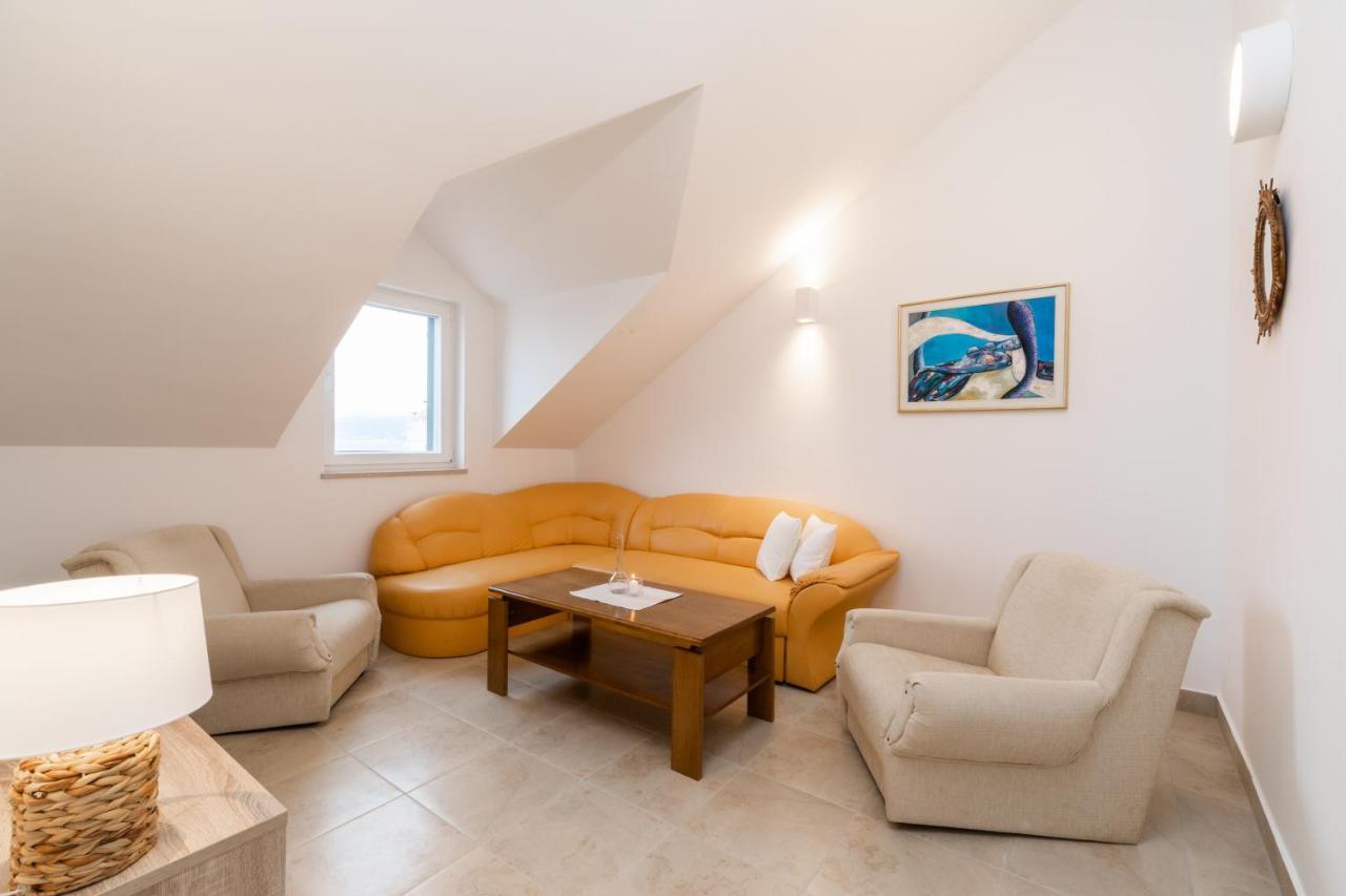 Villa Iva Mirce エクステリア 写真